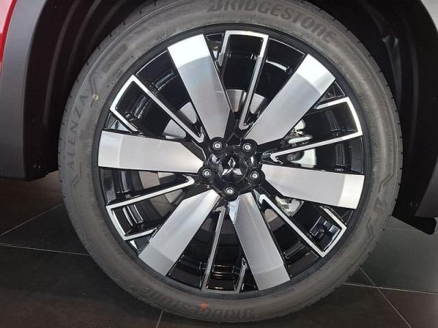 Mitsubishi Outlander PHEV 4WD Kaiteki