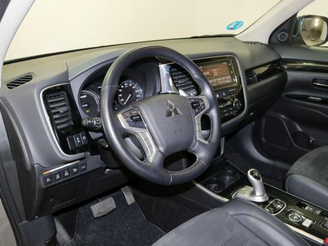 Mitsubishi Outlander 2.0 PHEV Kaiteki Auto 4WD 203 CV