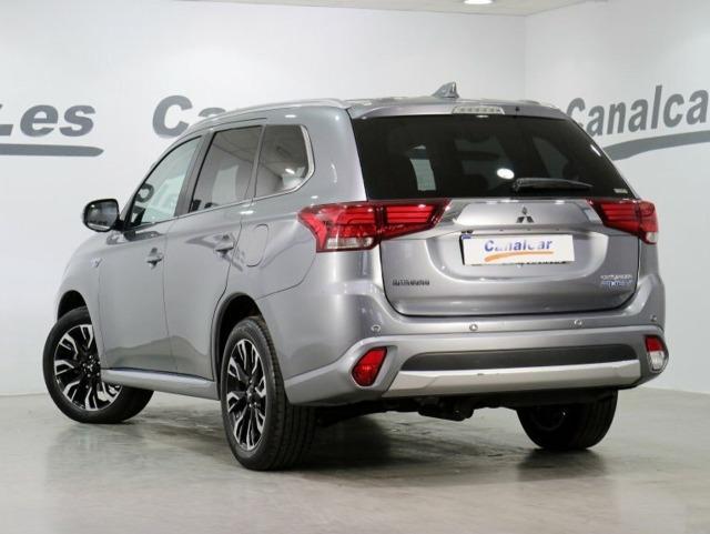 Mitsubishi Outlander 2.0 PHEV Kaiteki Auto 4WD 203 CV