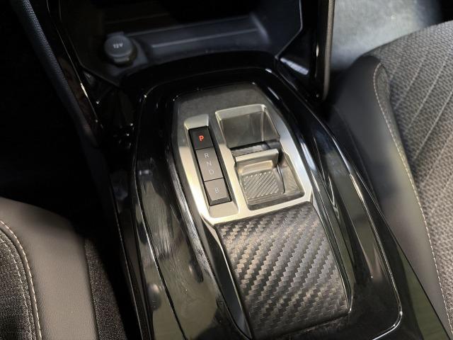 Peugeot E-2008 Eléctrico Allure 115 kW (156 CV)