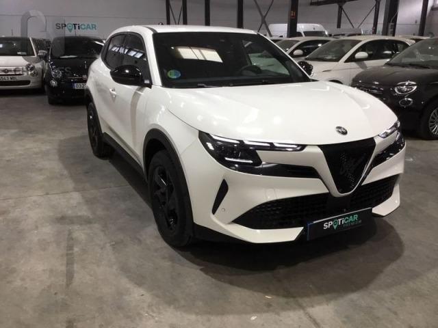 Alfa Romeo Junior Ibrida 100kW (136CV) Ibrida