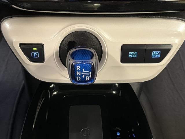 Toyota Prius 1.8 hibrido 90 kW (122 CV)