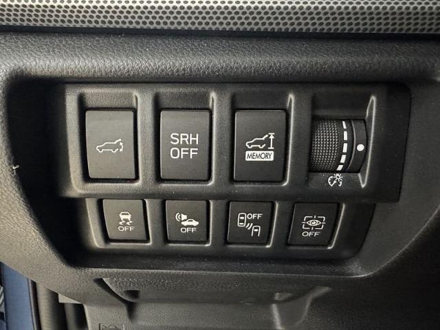 Subaru Forester 2.0i Hybrid CVT Executive