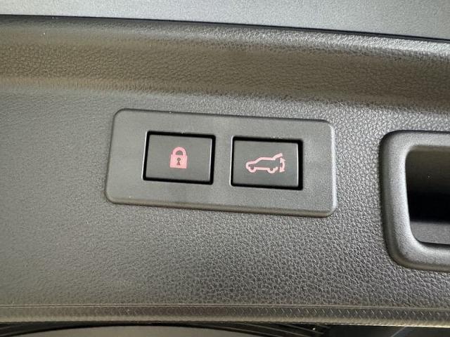 Subaru Forester 2.0i Hybrid CVT Executive