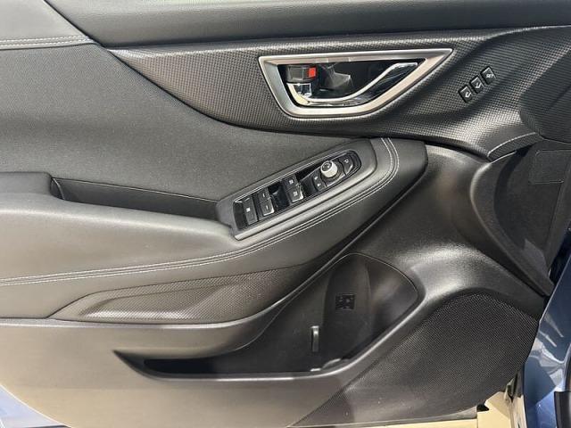 Subaru Forester 2.0i Hybrid CVT Executive