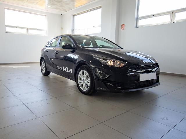 Kia Ceed 1.6 MHEV CONCEPT 136 5P