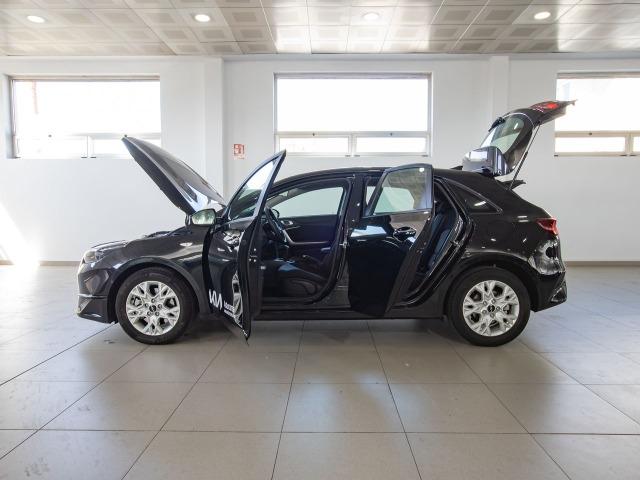 Kia Ceed 1.6 MHEV CONCEPT 136 5P