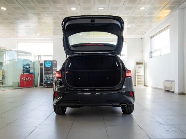 Kia Ceed 1.6 MHEV CONCEPT 136 5P