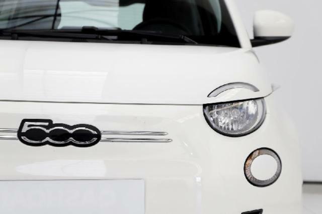 Fiat 500 BEV 42KWH ICON 118 4P