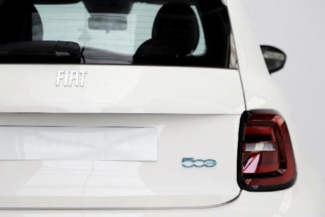 Fiat 500 BEV 42KWH ICON 118 4P