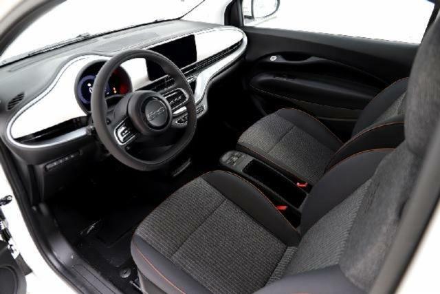 Fiat 500 BEV 42KWH ICON 118 4P