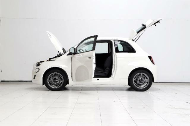 Fiat 500 BEV 42KWH ICON 118 4P