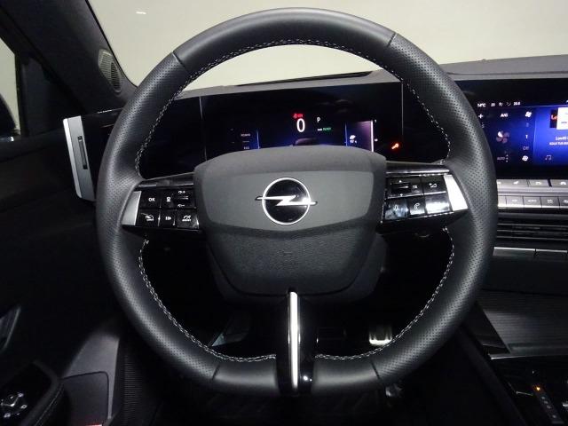 Opel Astra BEV 54KW GS AUTO 156 5P