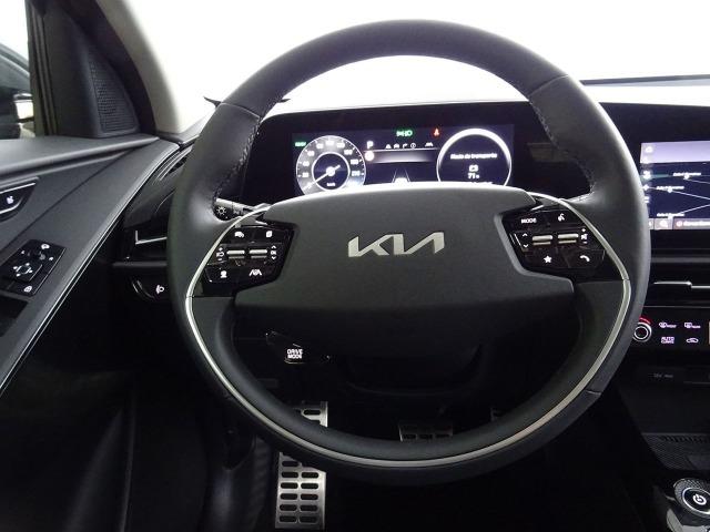 Kia Niro BEV 65KWH 150KW E-NIRO EMOTION 204 5P (PACK LUXURY)