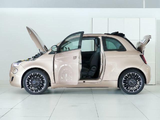 Fiat 500 FIAT 500E CABRIO ICON 87KW 118CV