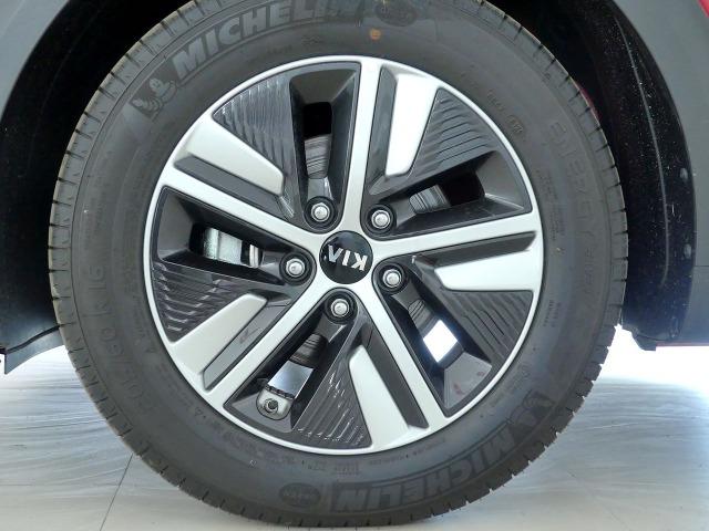 Kia Niro f/l 1.6 PHEV Emotion 141CV
