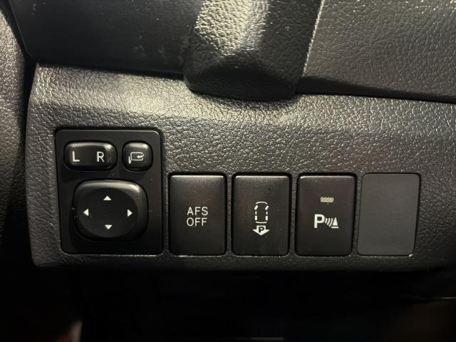 Toyota Auris Hybrid Advance 100 kW (136 CV)
