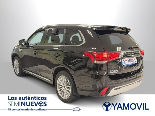 Mitsubishi Outlander 2.4 PHEV Kaiteki 4WD Auto 165 kW (224 CV)