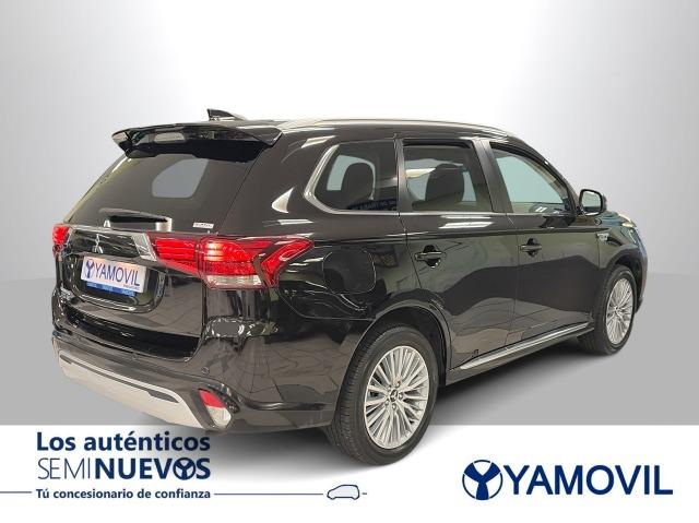 Mitsubishi Outlander 2.4 PHEV Kaiteki 4WD Auto 165 kW (224 CV)