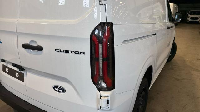 Ford Transit Custom 64KWH 100KW 320 TREND DC VAN RWD SWB 136CV 4P