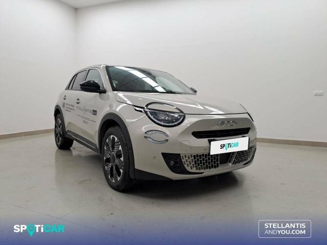 Fiat 600 600 MHEV  1.2 74kW (100CV) DDCT La prima