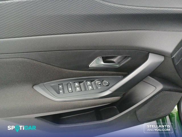 Peugeot 308 5P  Hybrid 180 eEAT8 Active Pack