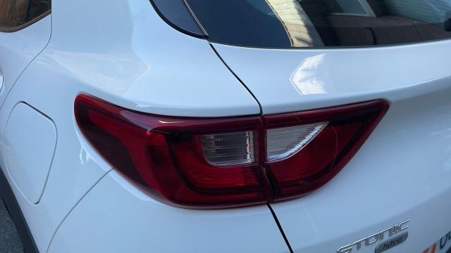 Kia Stonic 1.0 T-GDI MHEV IMT 74KW DRIVE 100CV 5P