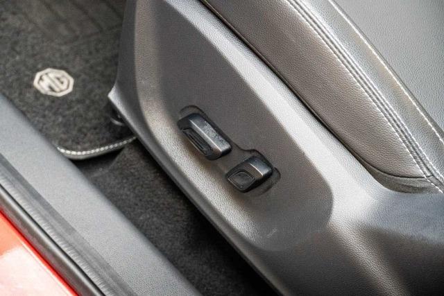 MG Zs luxury 5d 105kw