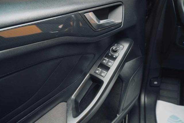 Ford Focus 1.0 ecoboost hybrid st-line (euro 6d)