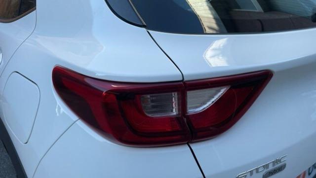 Kia Stonic 1.0 T-GDI MHEV IMT 100CV DRIVE 5P
