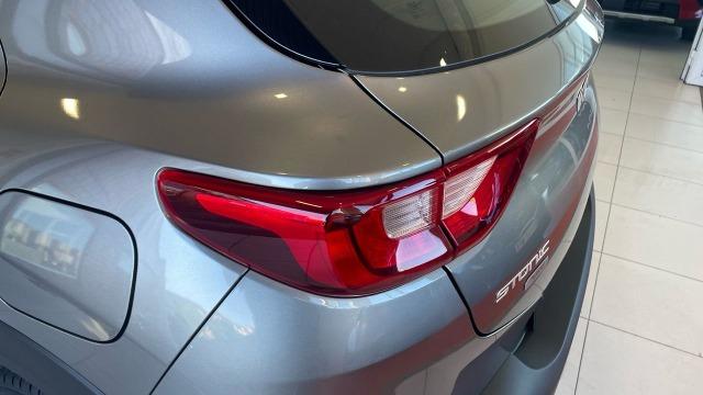 Kia Stonic 1.0 T-GDI MHEV 100CV IMT BUSINESS 5P