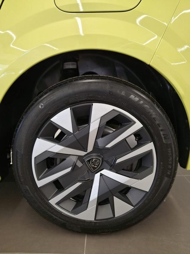 Peugeot 208 208 5P Style HYBRID 100 eDCS6