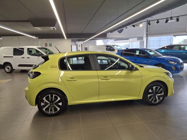Peugeot 208 208 5P Style HYBRID 100 eDCS6