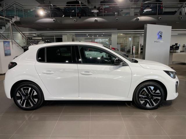 Peugeot 208 208 5P Allure HYBRID 110 eDCS6