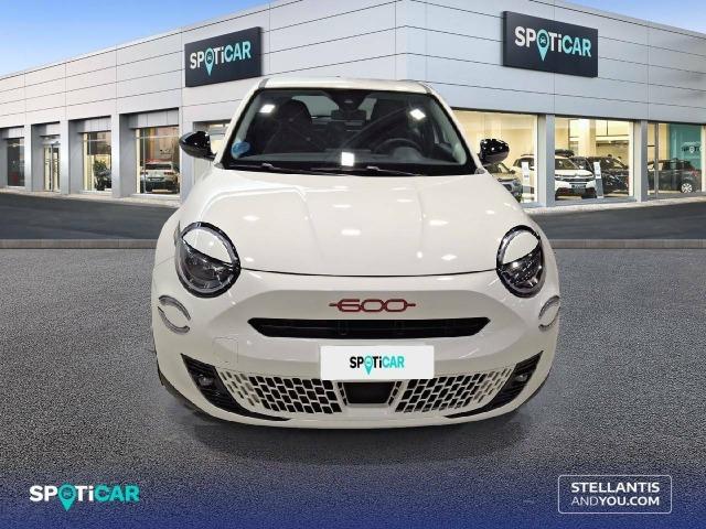 Fiat 600 600e  54kwh 115kw (156cv) RED