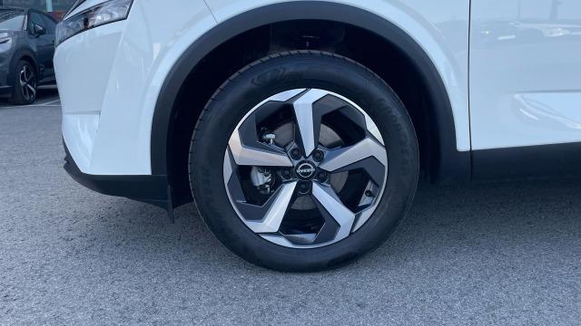 Nissan Qashqai 1.3 DIG-T MHEV 103KW N-CONNECTA 140 5P