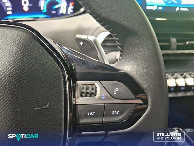 Peugeot 3008 1.2 100KW  eDCS6 Allure Pack