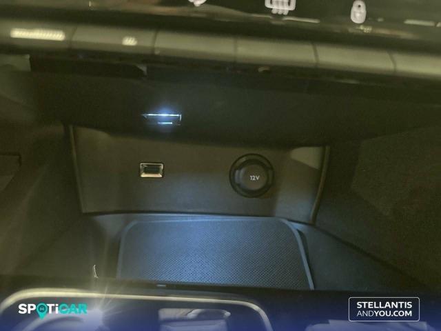 Peugeot 3008 1.2 100KW  eDCS6 Active Pack