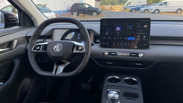 MG 5 BEV 64KWH LUXURY 231 5P