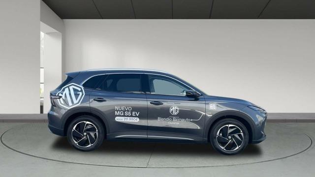 MG 5 BEV 64KWH LUXURY 231 5P