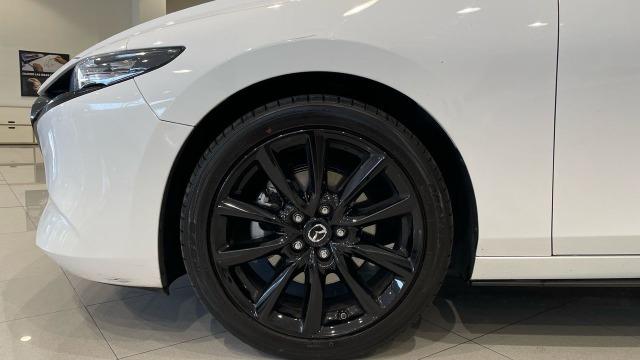 Mazda 3 2.0 E-SKYACTIV-G 90KW HOMURA AUTO 122 5P