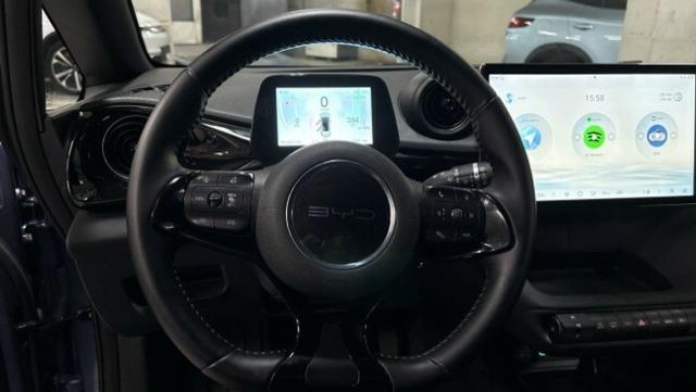 BYD Dolphin BEV 60KWH DESIGN 204 5P