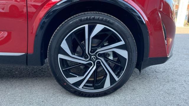 Nissan Qashqai 1.3 DIG-T MHEV 116KW TEKNA PREMIUM CVT 158 5P