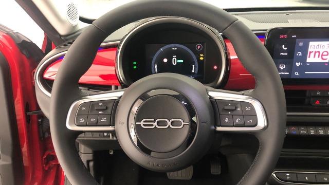 Fiat 600 BEV 54KWH RED 156CV 5P