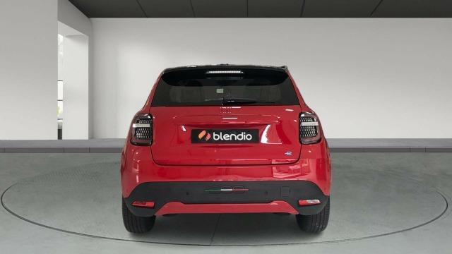 Fiat 600 BEV 54KWH RED 156CV 5P