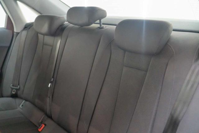 Audi A4 Advanced 30 TDI 100kW (136CV) S tronic