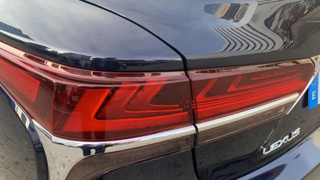 LEXUS 500h Luxury L-Aniline (AWD). 698€/mes.