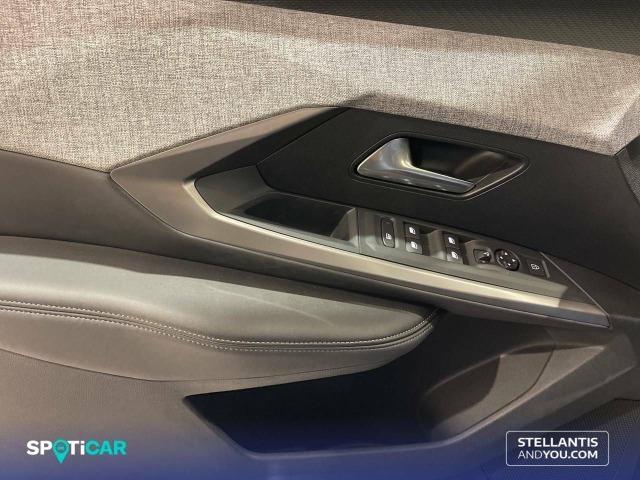 Peugeot 3008 1.2 100KW  eDCS6 Allure