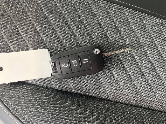 Peugeot 208 HYBRID 100 eDCS6 Allure