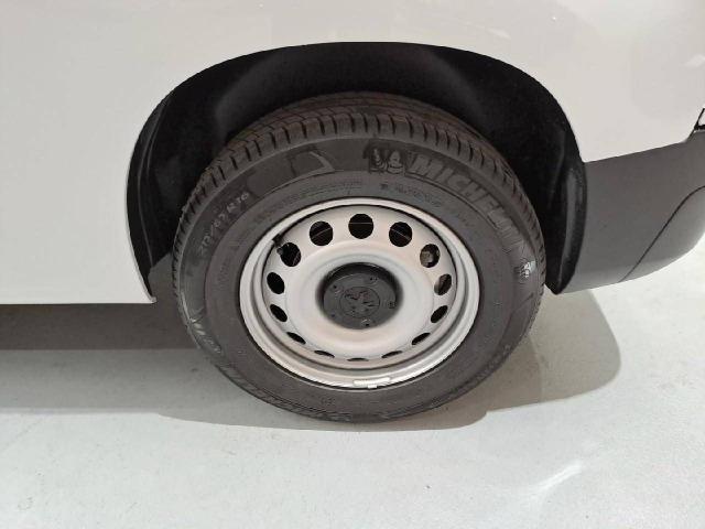 Peugeot Partner ePartner 3 ePartner Standard 800kg -